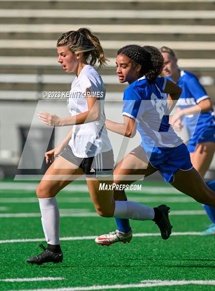 Thumbnail 3 in Chamblee vs. Greenbrier (GHSA 5A Final) photogallery.