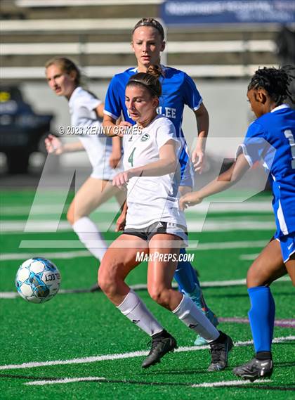 Thumbnail 1 in Chamblee vs. Greenbrier (GHSA 5A Final) photogallery.