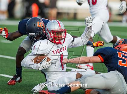 Thumbnail 2 in Seven Lakes vs. Fort Bend Travis photogallery.