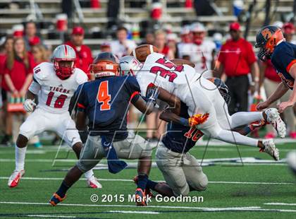 Thumbnail 1 in Seven Lakes vs. Fort Bend Travis photogallery.