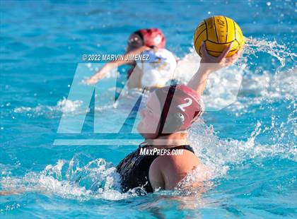 Thumbnail 3 in Oaks Christian vs Louisville photogallery.