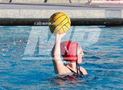 Thumbnail 2 in Oaks Christian vs Louisville photogallery.