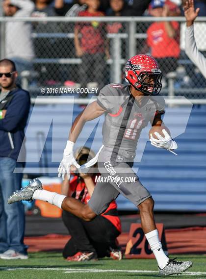 Thumbnail 1 in Cedar Hill @ Midway (UIL 6A Bi District Playoff) photogallery.