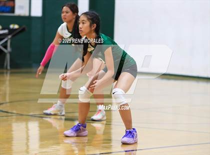 Thumbnail 1 in Oak Grove vs Glendale Adventist (CIFSS Div 10 Rnd 1 Playoff) photogallery.