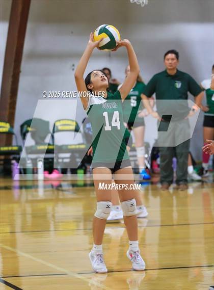 Thumbnail 3 in Oak Grove vs Glendale Adventist (CIFSS Div 10 Rnd 1 Playoff) photogallery.