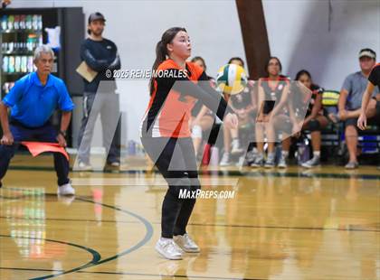 Thumbnail 2 in Oak Grove vs Glendale Adventist (CIFSS Div 10 Rnd 1 Playoff) photogallery.