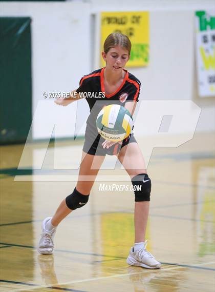 Thumbnail 3 in Oak Grove vs Glendale Adventist (CIFSS Div 10 Rnd 1 Playoff) photogallery.