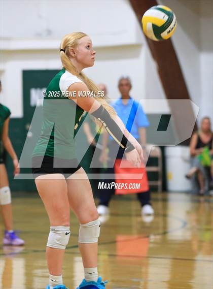 Thumbnail 2 in Oak Grove vs Glendale Adventist (CIFSS Div 10 Rnd 1 Playoff) photogallery.