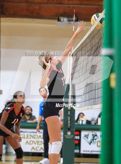 Thumbnail 2 in Oak Grove vs Glendale Adventist (CIFSS Div 10 Rnd 1 Playoff) photogallery.