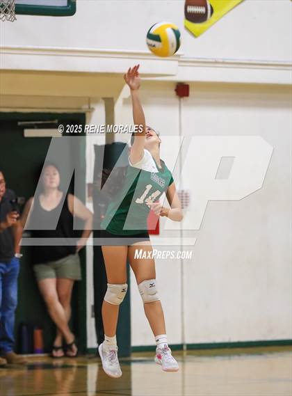 Thumbnail 3 in Oak Grove vs Glendale Adventist (CIFSS Div 10 Rnd 1 Playoff) photogallery.