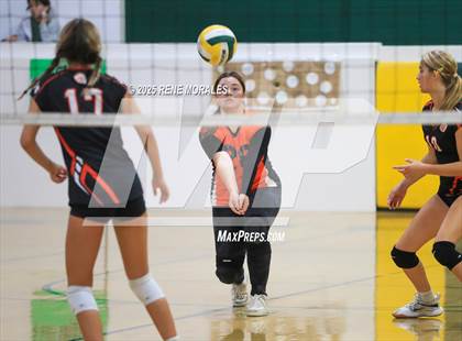 Thumbnail 2 in Oak Grove vs Glendale Adventist (CIFSS Div 10 Rnd 1 Playoff) photogallery.
