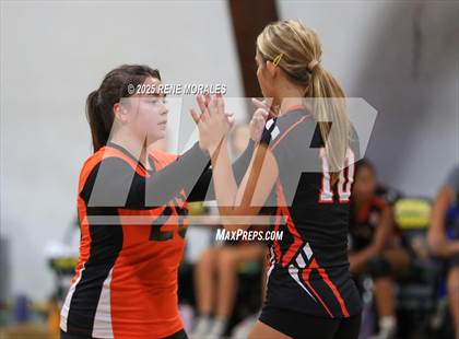 Thumbnail 2 in Oak Grove vs Glendale Adventist (CIFSS Div 10 Rnd 1 Playoff) photogallery.