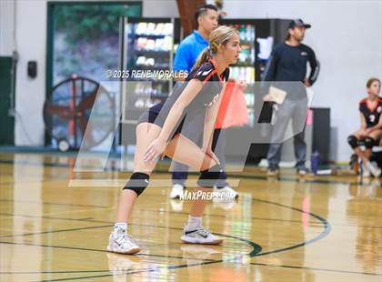 Thumbnail 3 in Oak Grove vs Glendale Adventist (CIFSS Div 10 Rnd 1 Playoff) photogallery.