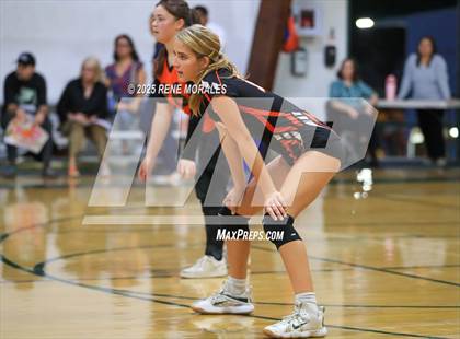 Thumbnail 1 in Oak Grove vs Glendale Adventist (CIFSS Div 10 Rnd 1 Playoff) photogallery.
