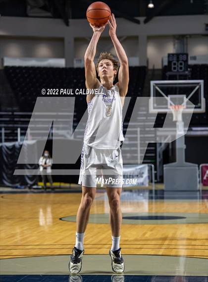 Thumbnail 1 in Sumner @ Glacier Peak (Kings Showcase) photogallery.
