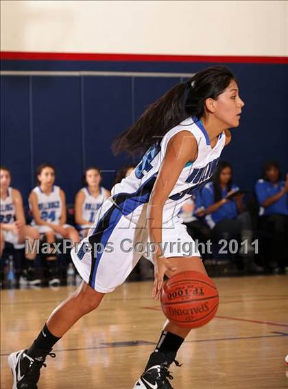 Thumbnail 1 in Van Nuys vs. Burbank (West Coast Holiday Classic) photogallery.