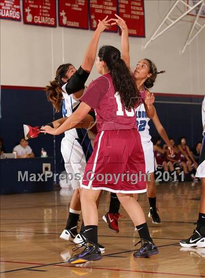 Thumbnail 2 in Van Nuys vs. Burbank (West Coast Holiday Classic) photogallery.