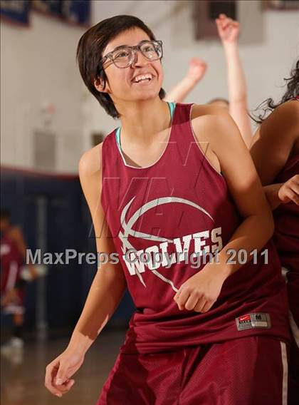 Thumbnail 2 in Van Nuys vs. Burbank (West Coast Holiday Classic) photogallery.
