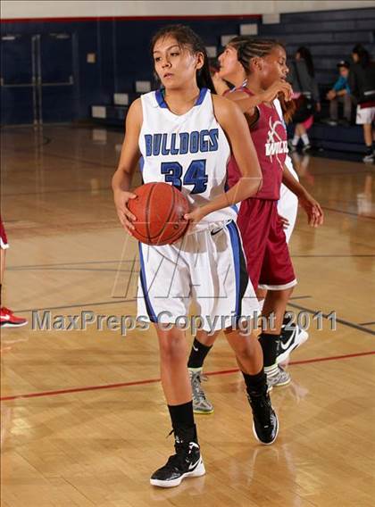 Thumbnail 2 in Van Nuys vs. Burbank (West Coast Holiday Classic) photogallery.