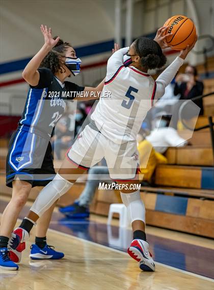 Thumbnail 3 in Westover @ Terry Sanford photogallery.