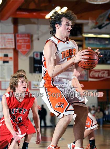 Thumbnail 3 in Brewer @ Grissom photogallery.