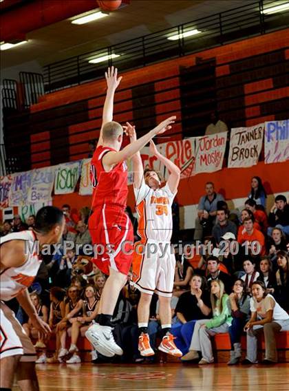 Thumbnail 3 in Brewer @ Grissom photogallery.