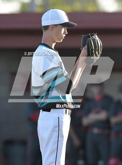 Thumbnail 3 in Mater Dei vs Santiago (Boras Classic South) photogallery.