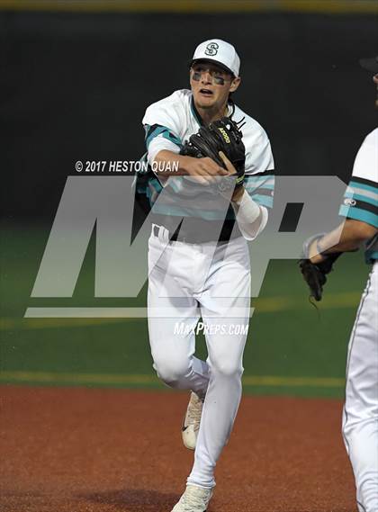 Thumbnail 2 in Mater Dei vs Santiago (Boras Classic South) photogallery.