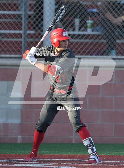 Thumbnail 2 in Mater Dei vs Santiago (Boras Classic South) photogallery.