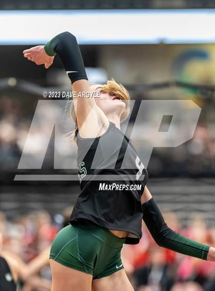 Thumbnail 1 in Green Canyon vs. Desert Hills (UHSAA 4A Semifinal) photogallery.