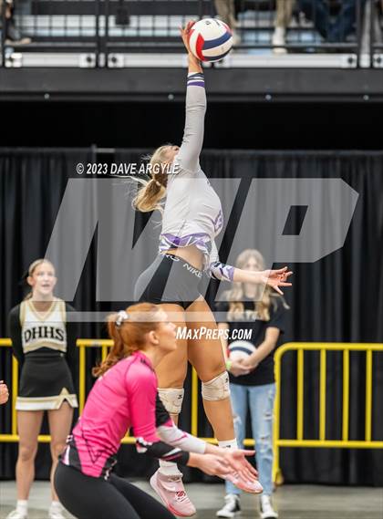 Thumbnail 3 in Green Canyon vs. Desert Hills (UHSAA 4A Semifinal) photogallery.