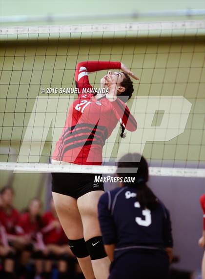 Thumbnail 1 in Venice vs Cleveland (CIF LACS Final) photogallery.