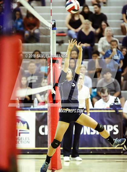 Thumbnail 3 in Venice vs Cleveland (CIF LACS Final) photogallery.