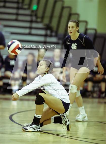Thumbnail 1 in Venice vs Cleveland (CIF LACS Final) photogallery.