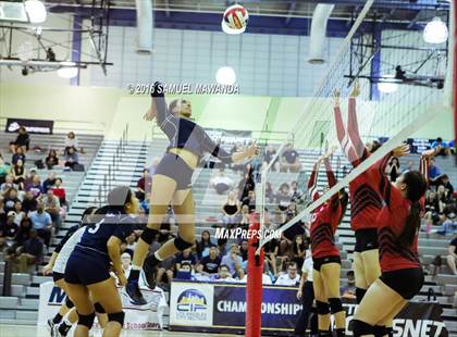 Thumbnail 2 in Venice vs Cleveland (CIF LACS Final) photogallery.