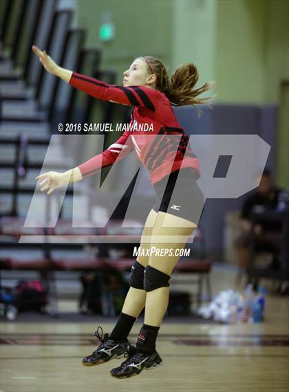 Thumbnail 3 in Venice vs Cleveland (CIF LACS Final) photogallery.