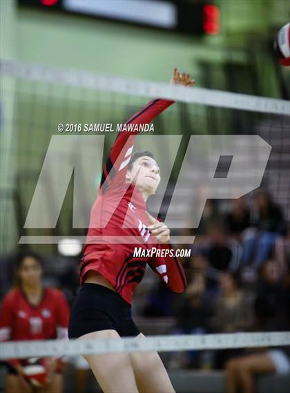 Thumbnail 1 in Venice vs Cleveland (CIF LACS Final) photogallery.