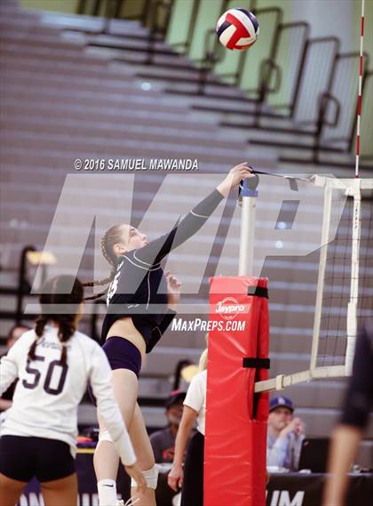 Thumbnail 2 in Venice vs Cleveland (CIF LACS Final) photogallery.