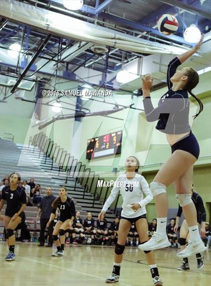 Thumbnail 1 in Venice vs Cleveland (CIF LACS Final) photogallery.