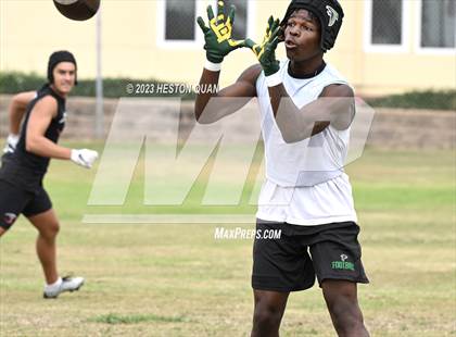 Thumbnail 3 in San Clemente vs. Palmdale  (Ocean View Seahawk Classic) photogallery.