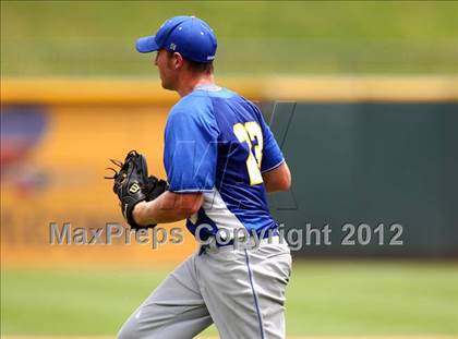 Thumbnail 2 in Stamford vs. Dodd City (UIL 1A State Semifinal) photogallery.