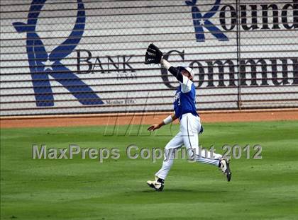 Thumbnail 2 in Stamford vs. Dodd City (UIL 1A State Semifinal) photogallery.