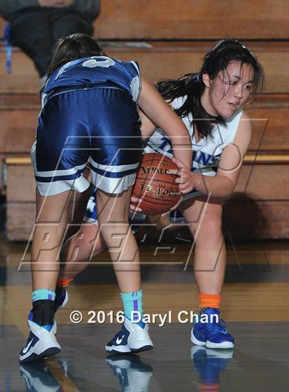 Thumbnail 3 in Gabrielino @ San Marino photogallery.