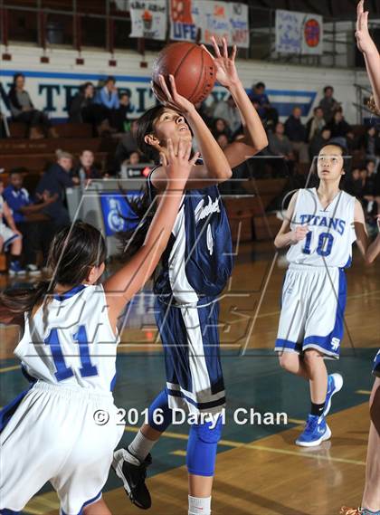 Thumbnail 3 in Gabrielino @ San Marino photogallery.