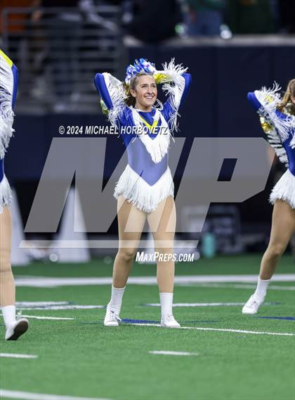 Thumbnail 3 in Highland Park vs. Reedy (UIL 5A D1 Football Regional) photogallery.