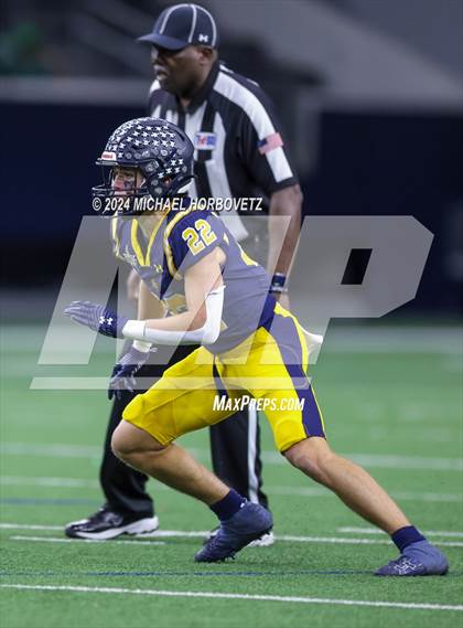 Thumbnail 3 in Highland Park vs. Reedy (UIL 5A D1 Football Regional) photogallery.