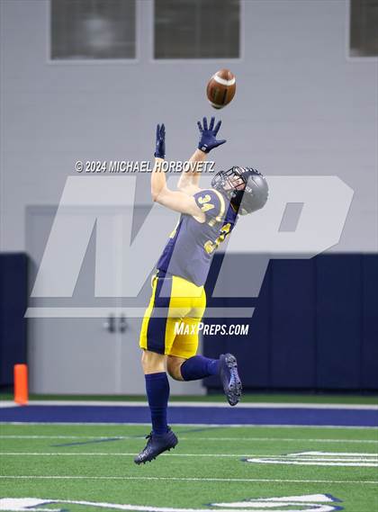 Thumbnail 1 in Highland Park vs. Reedy (UIL 5A D1 Football Regional) photogallery.