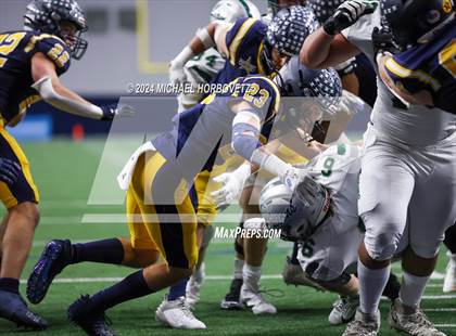 Thumbnail 3 in Highland Park vs. Reedy (UIL 5A D1 Football Regional) photogallery.