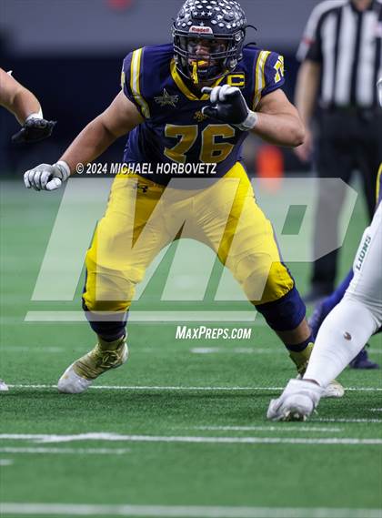 Thumbnail 1 in Highland Park vs. Reedy (UIL 5A D1 Football Regional) photogallery.