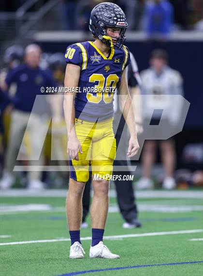 Thumbnail 3 in Highland Park vs. Reedy (UIL 5A D1 Football Regional) photogallery.